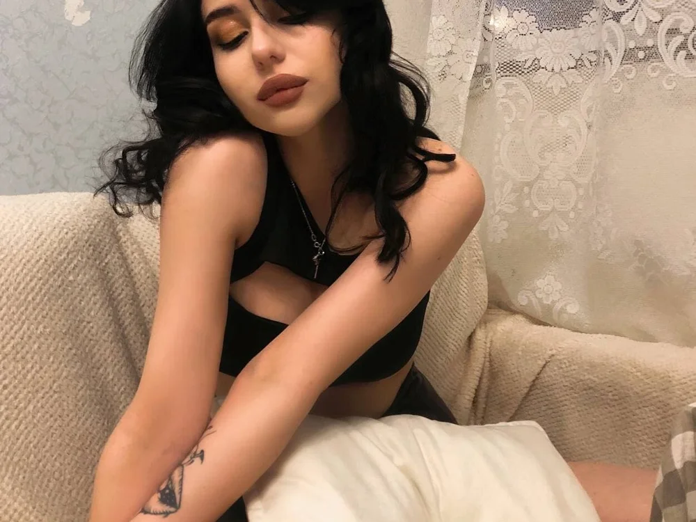 NoraLuu's Offline Chat Room