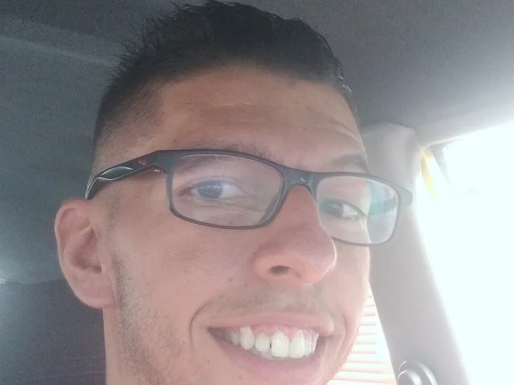 sebas266's Offline Chat Room