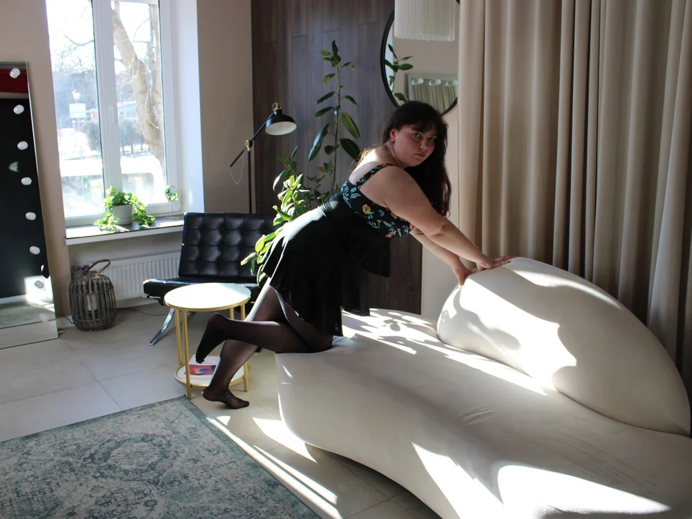 NeonilaLisova Offline XXX-chat