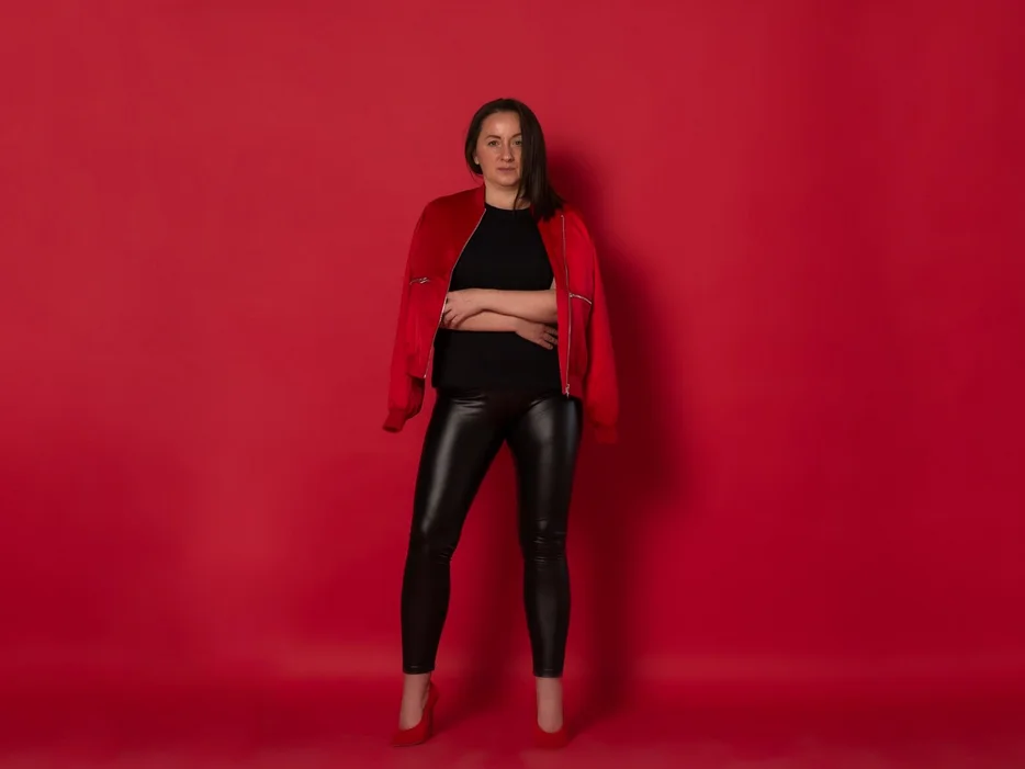 Abby_Taylorr Adlı Modelin Çevrimdışı XXX Sohbeti