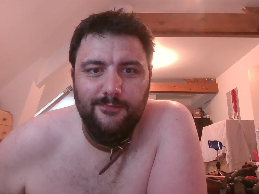 batardopen56's Offline Chat Room