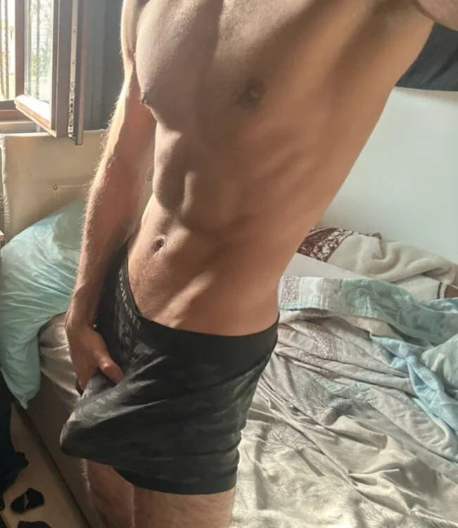 xfitbro Chat XXX offline
