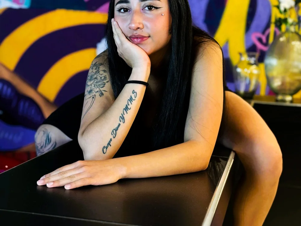 Abby_Gillian's Offline XXX Chat