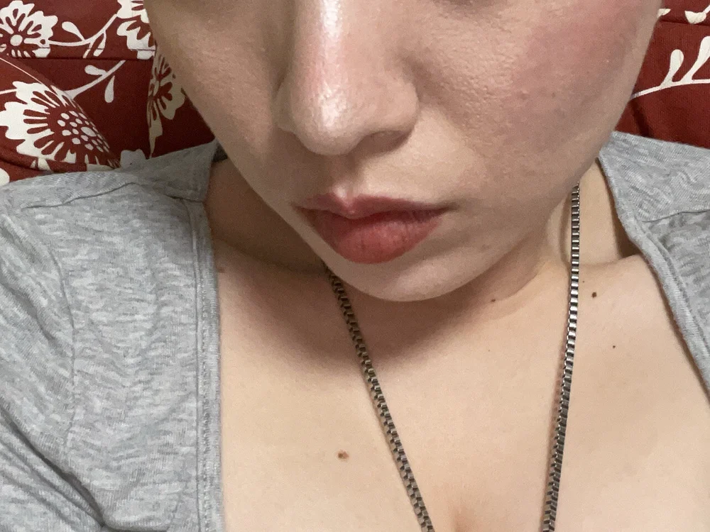 Hanna_chu offline chatrum