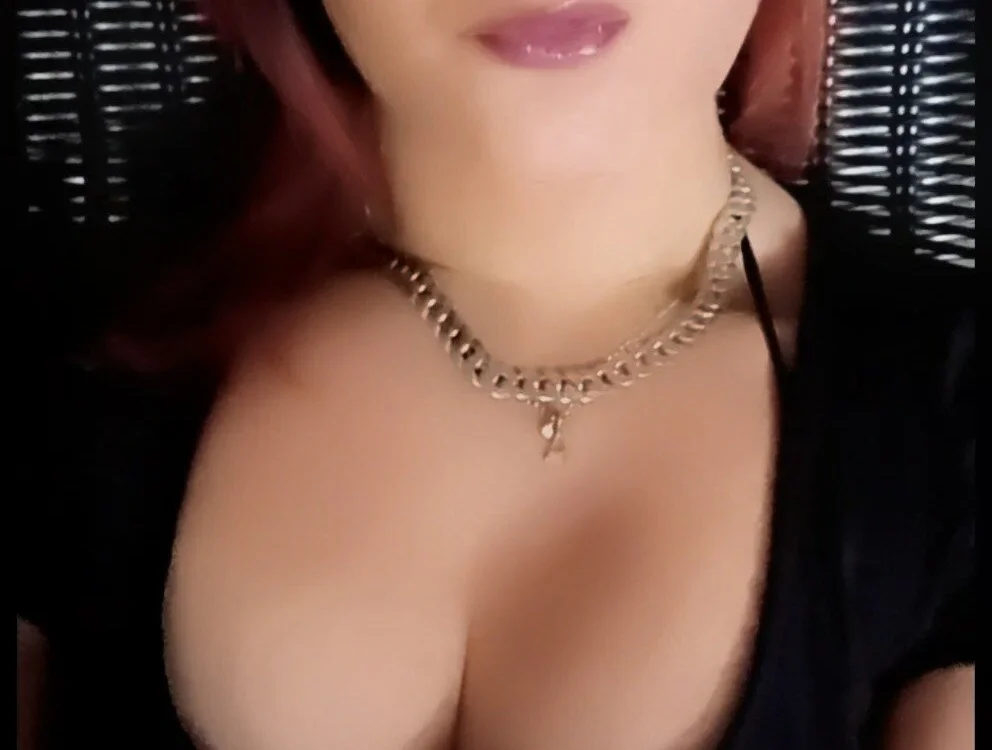 xxxLoVeAnaLxxx@xh Offline XXX-Chat