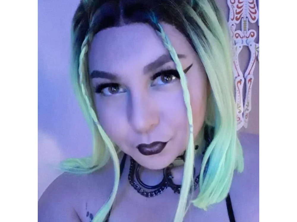 goddessbleu's Offline Chat Room