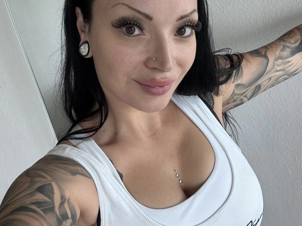 CandyMandy20 offline XXX-chatje