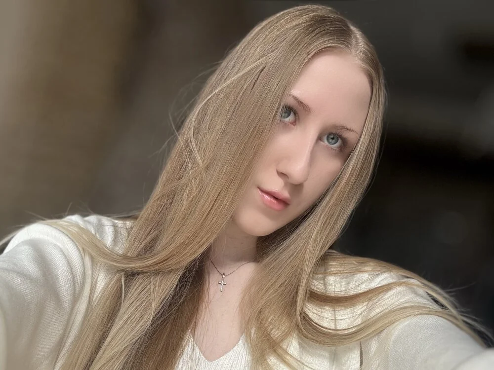 CassieReborn Adlı Modelin Çevrimdışı XXX Sohbeti