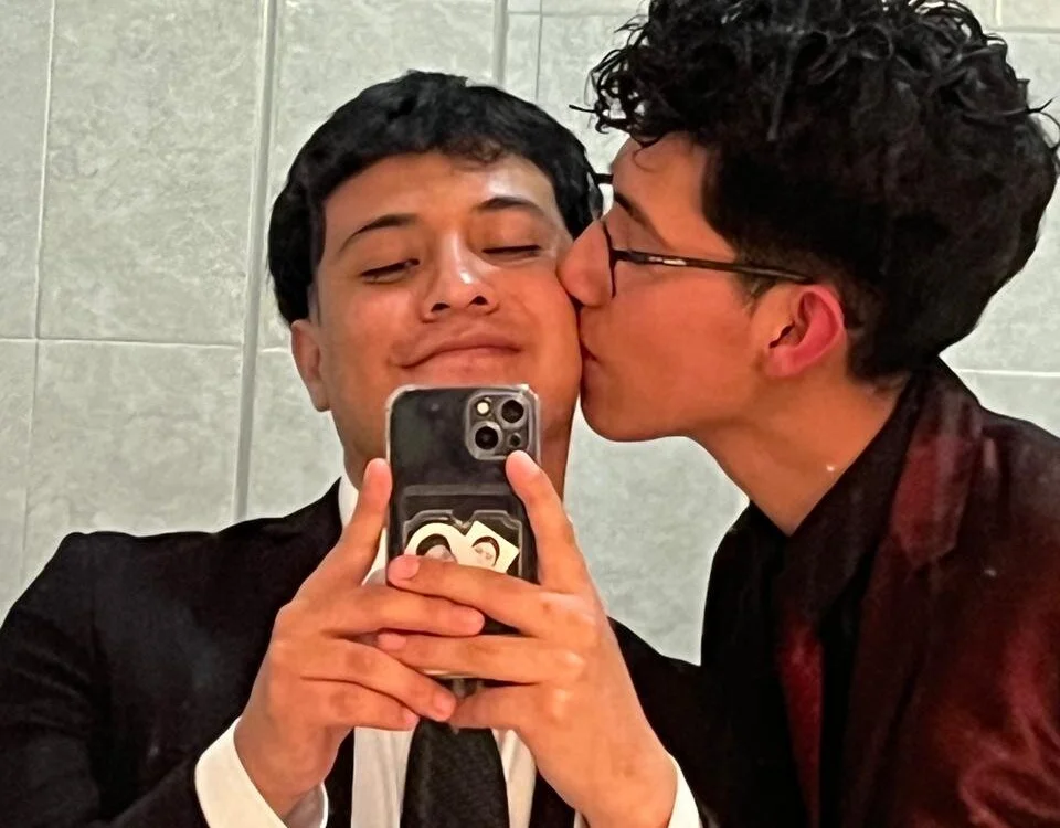 LezMonXXX's Offline XXX Chat