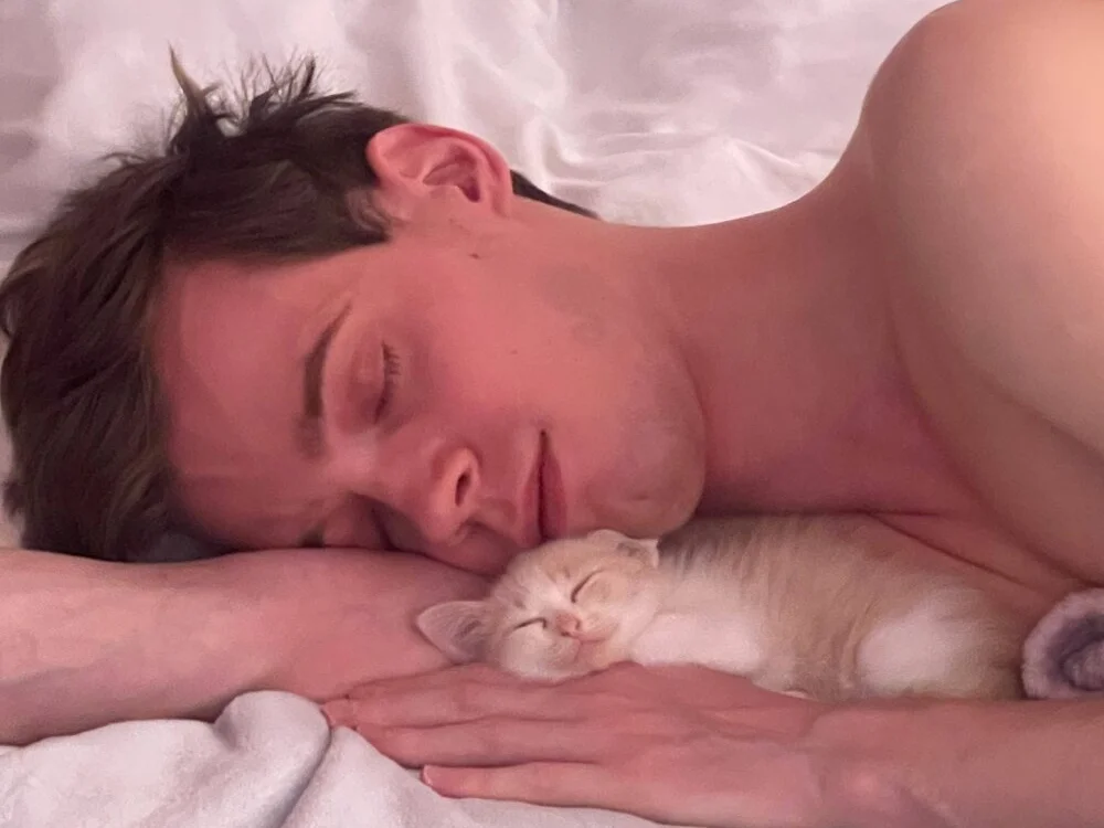 yemaxx's Offline XXX Chat