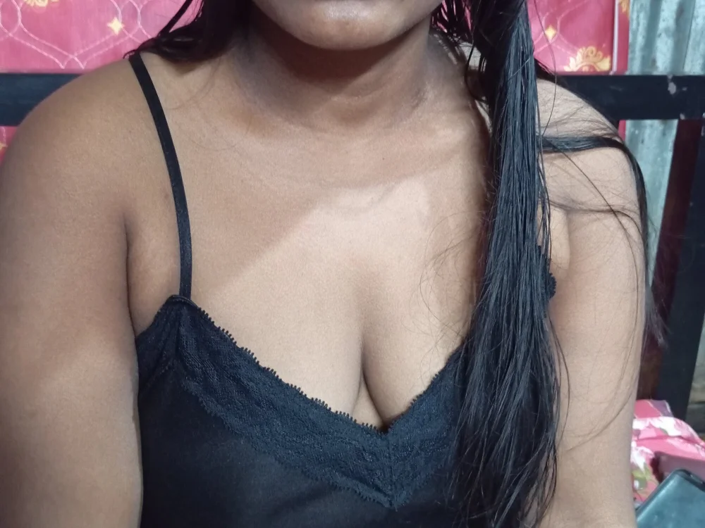 INDINSEXYCOUPLE328's Offline XXX Chat