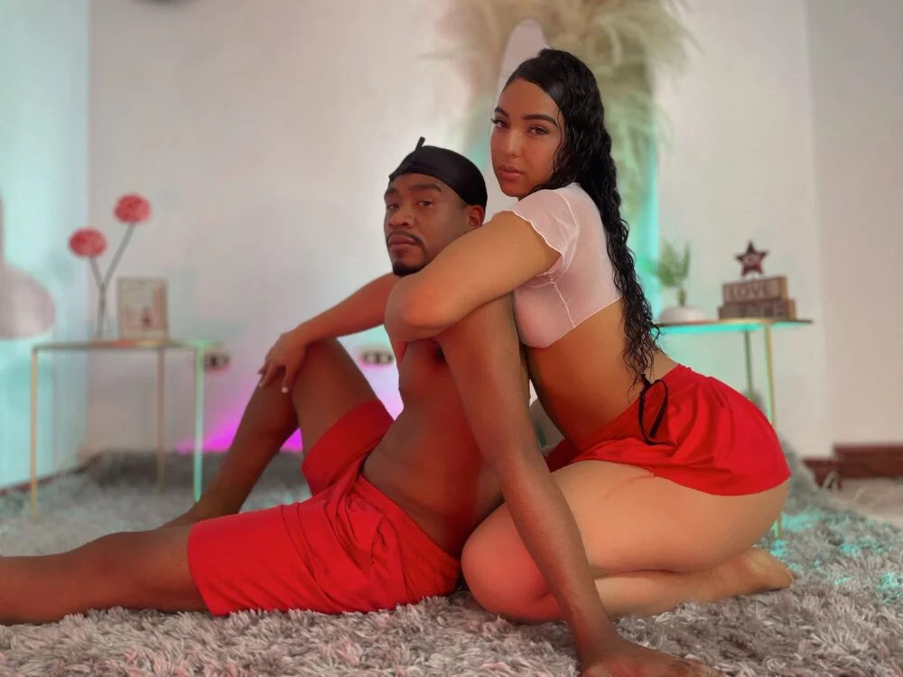 Kylieandjhonny 오프라인 XXX 채팅