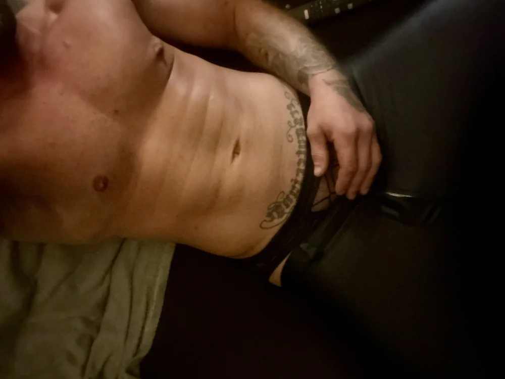 Offline chatovací místnost Fuckboy-90