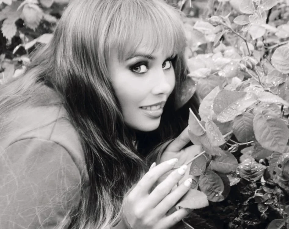 MerelinMILf2's Offline XXX Chat