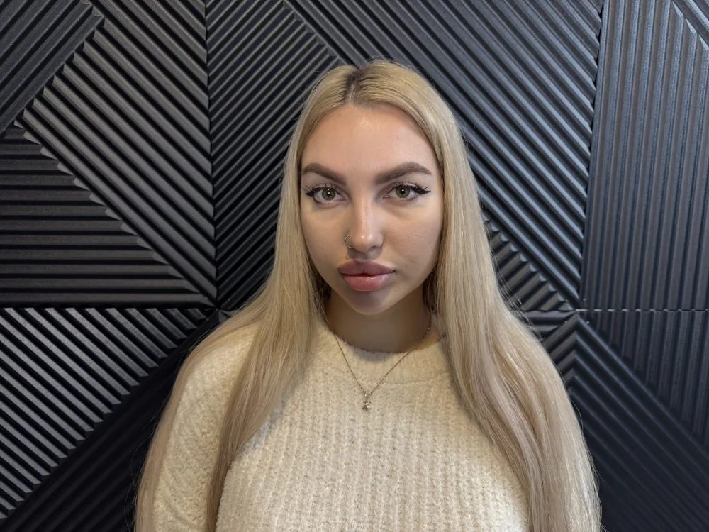 HarrietGrandon's Offline Chat Room