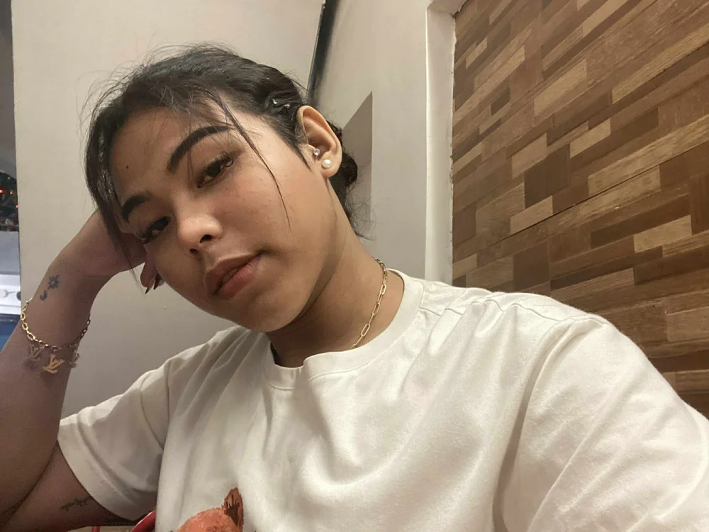 Poppy25_asianhappy Obrolan XXX Offline