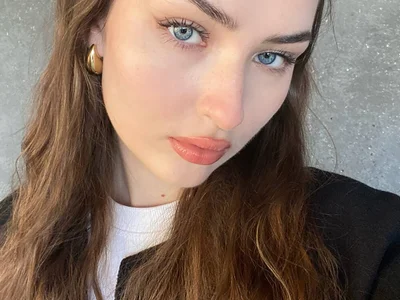 LissieVibes on StripChat