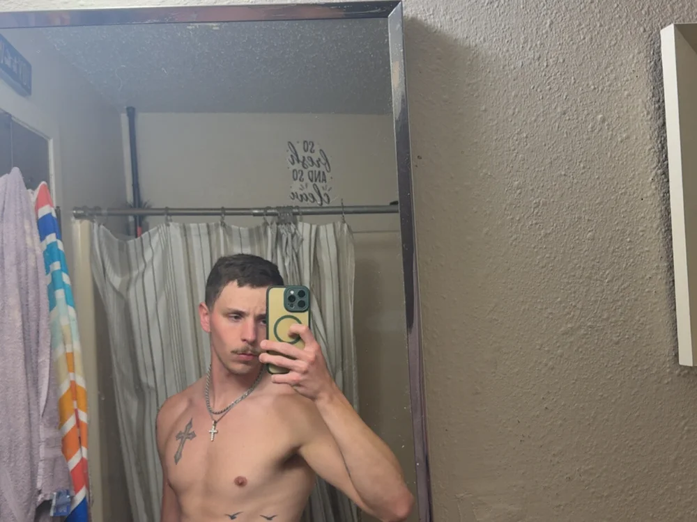 poloboy9911 - Live Sex Cam