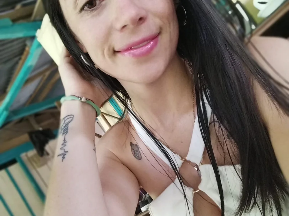 Luna_bella_69 offline chatrum