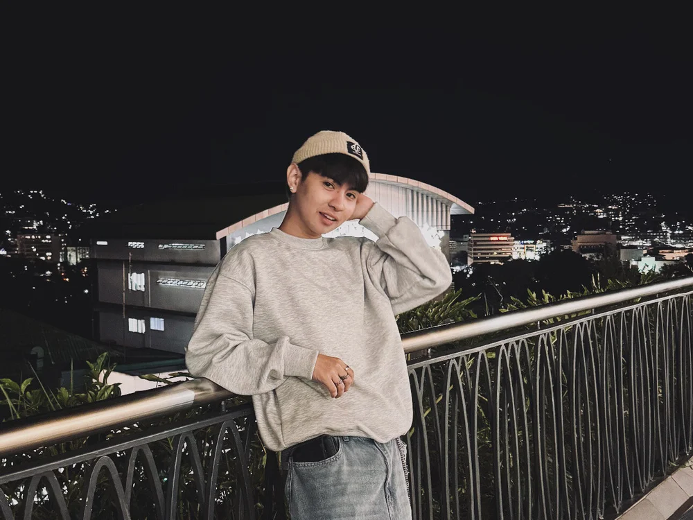 Calix_Sinclair 離線 XXX 聊天