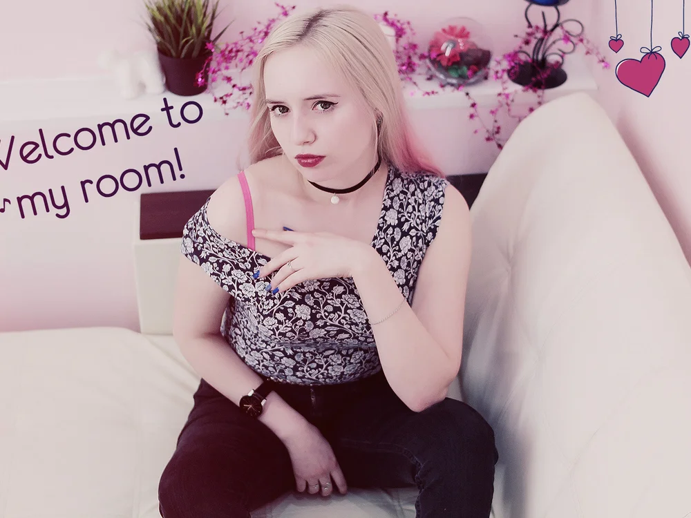 MirabelBang's Offline XXX Chat