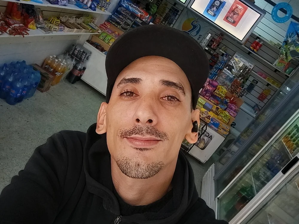 Misael995 offline chatrum