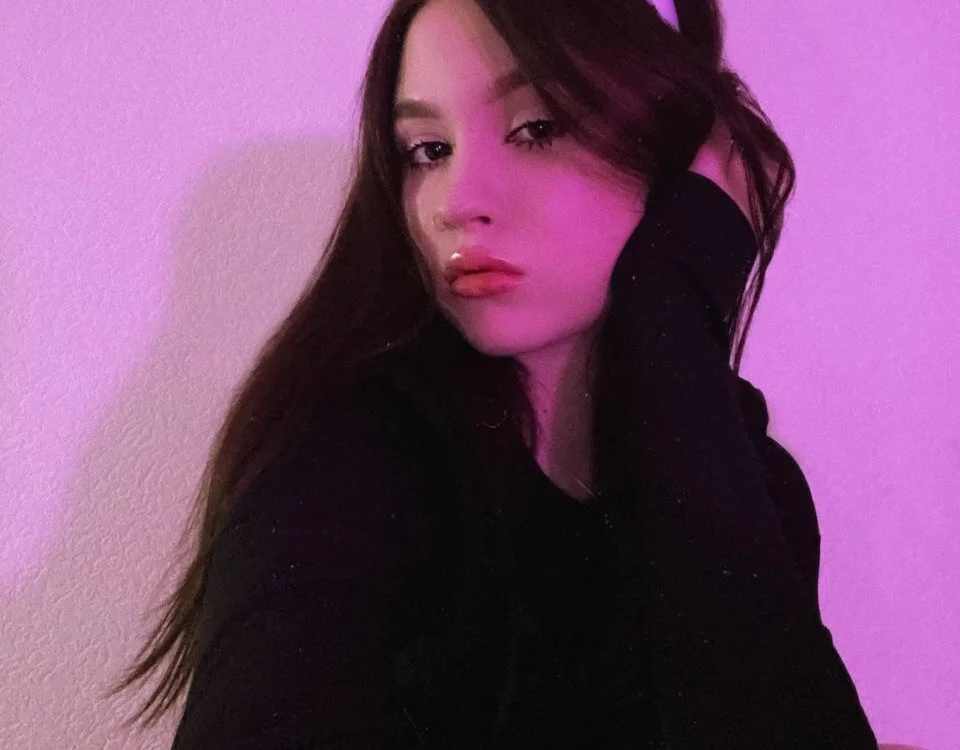 Offline chatovací místnost Dolly_Gleam