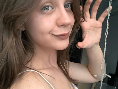 Vera333 Female C2c Nude Webcam