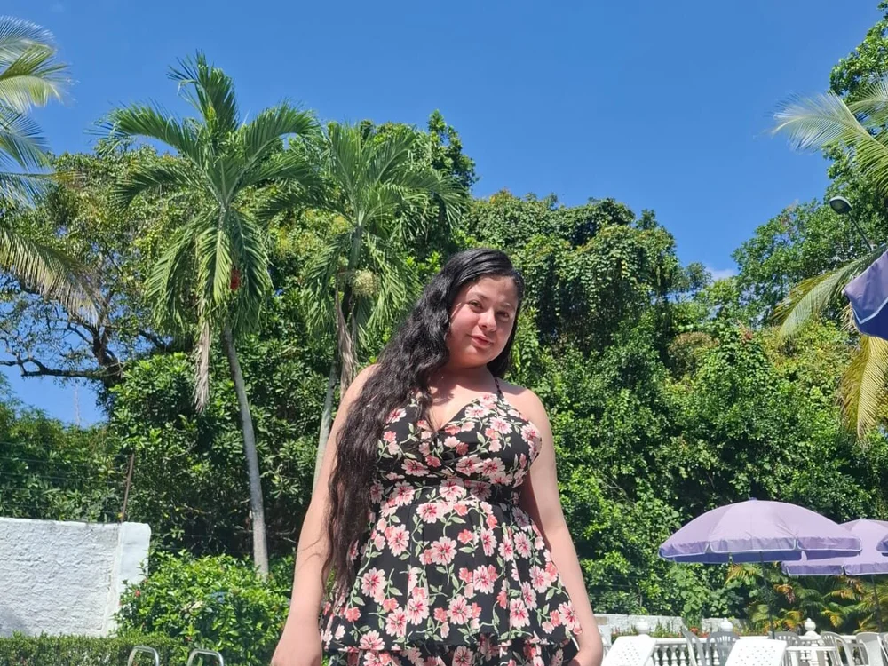 greiccy_20's Offline XXX Chat