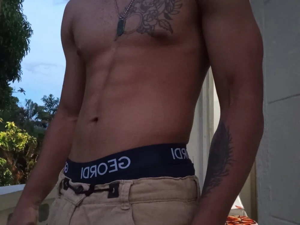 arien13 Chat XXX offline