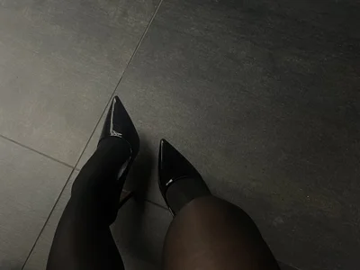 BhadBhad_Kitty on StripChat