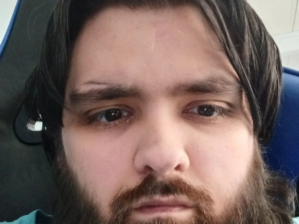 JohnDaBiDude's Offline Chat Room