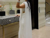 Saloni-Tyagi Offline Chatrum