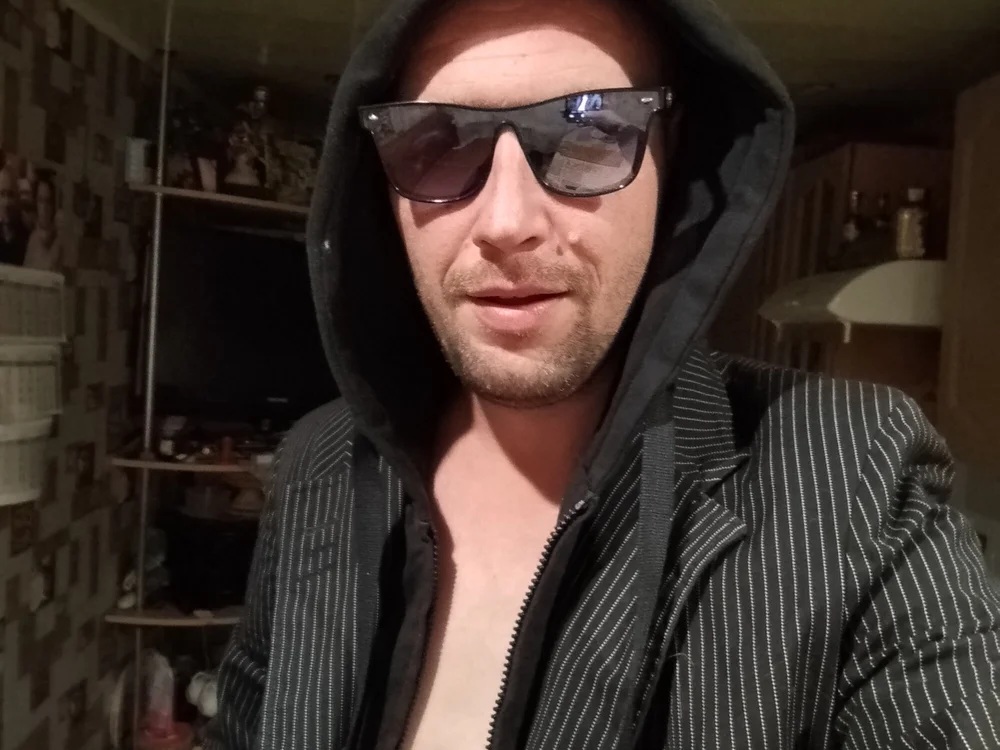 superboss007's Offline Chat Room