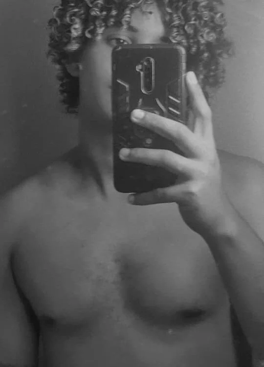 ElLobo11 Adlı Modelin Çevrimdışı XXX Sohbeti
