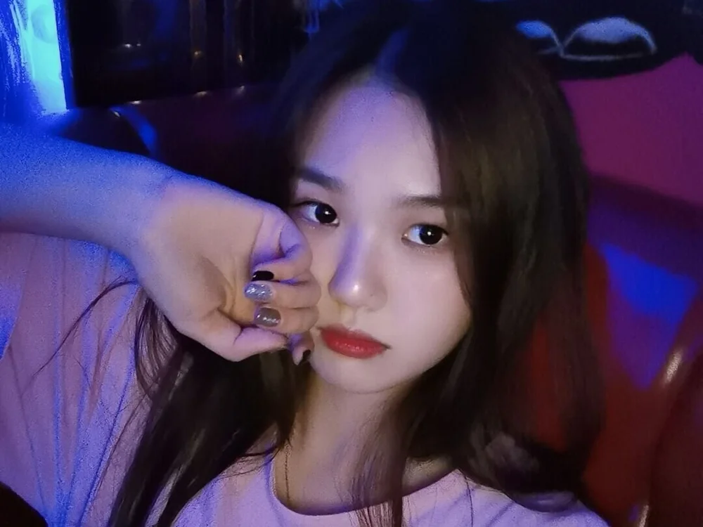 zhizhi0209's Offline XXX Chat