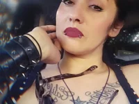 BLACKWIDOW_XXX_220's Offline XXX Chat