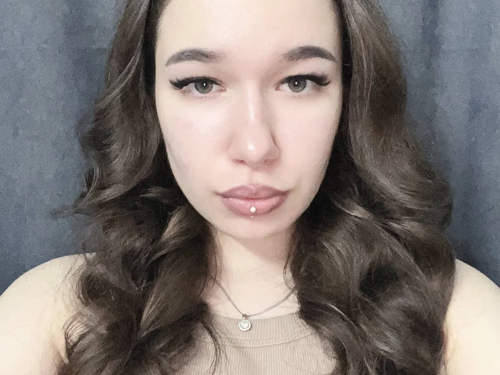 JaIiorianary cam model