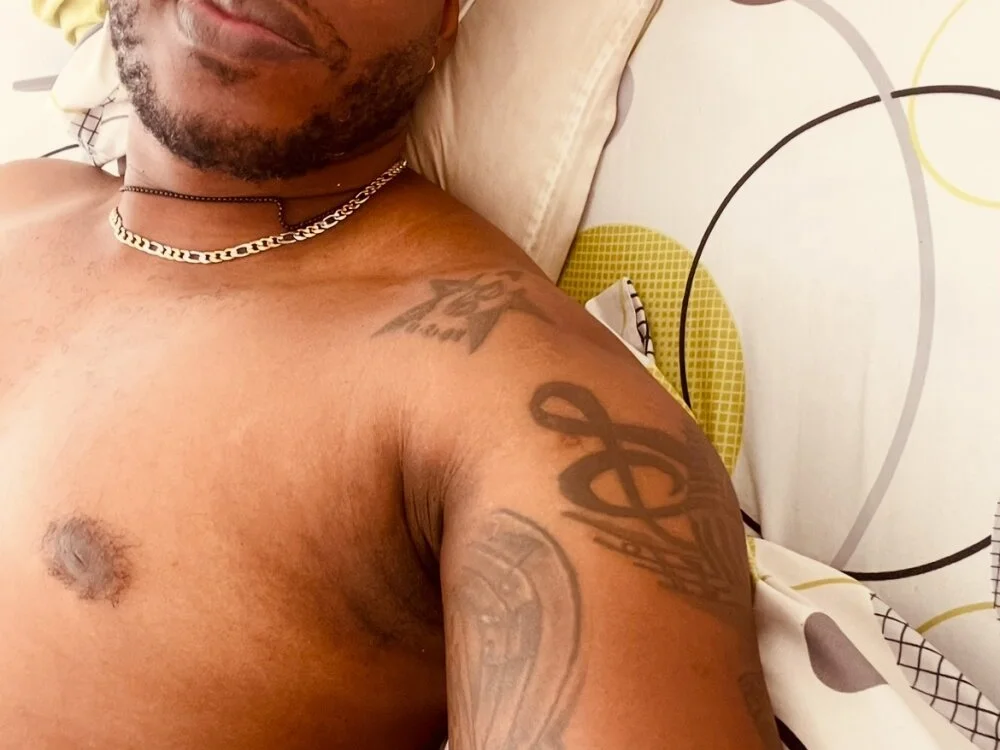 Elnegrosabrosoxx Offline XXX-chat