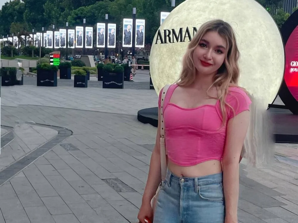 AlessandraPatel: офлайн-секс-чат