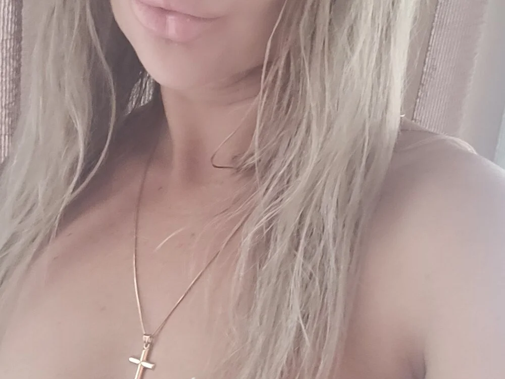 LunaBellucci – Offline XXX chat