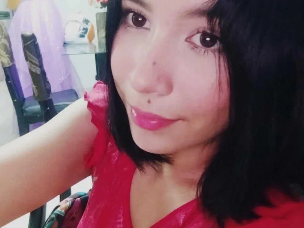 Hannahotx1 offline chatrum