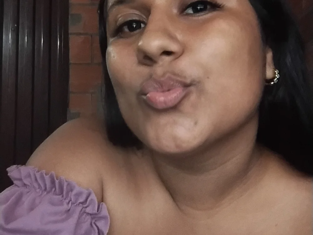 morenitagras' Offline XXX Chat