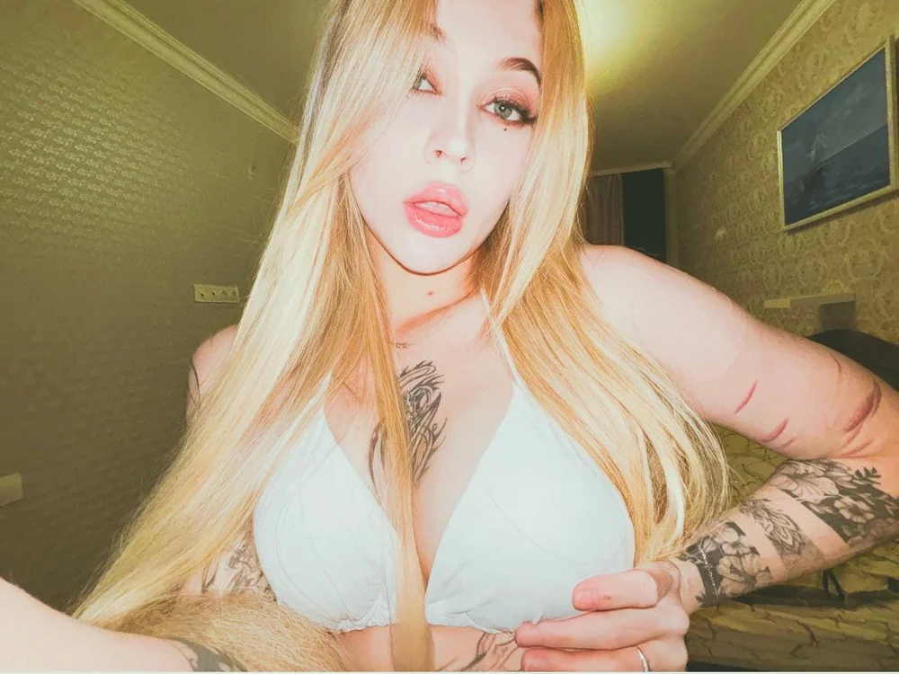 دردشة hothome_Lexi الجنسية دون اتصال