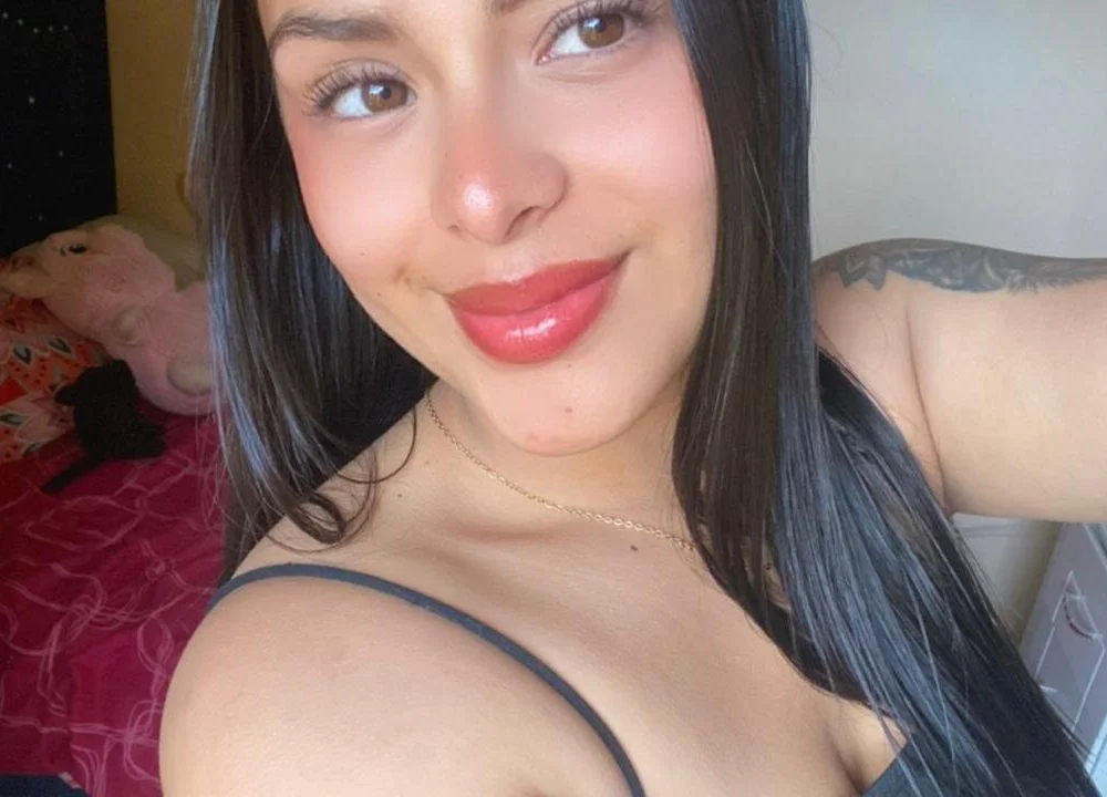 maddy_sweeth_m_ offline chatrum