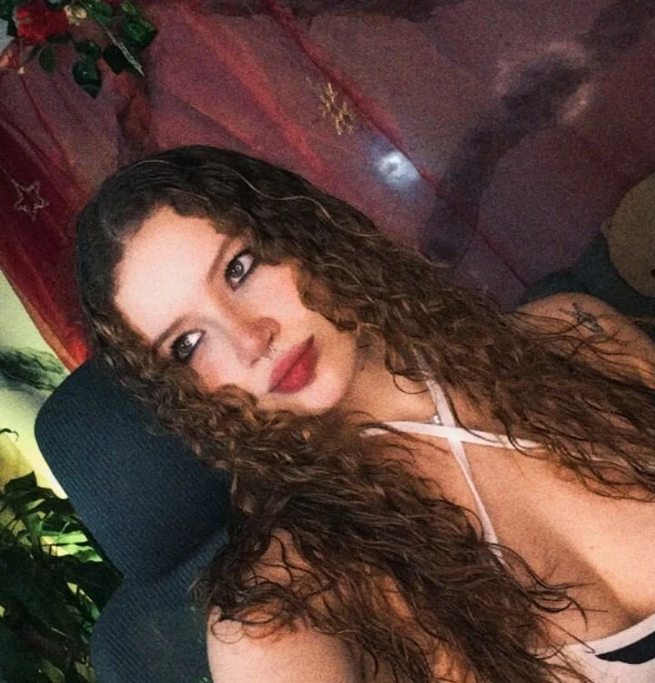 AphroditeSweett Obrolan XXX Offline