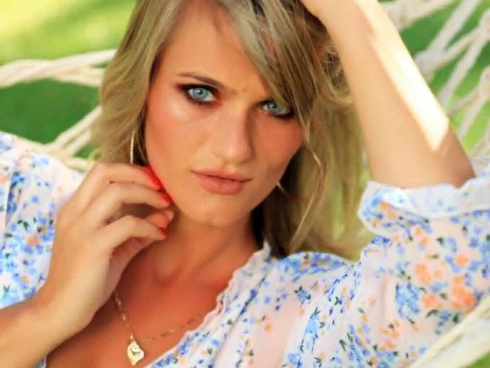 hotjessyca Obrolan XXX Offline