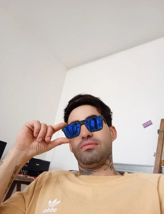 Santisad97's Offline XXX Chat