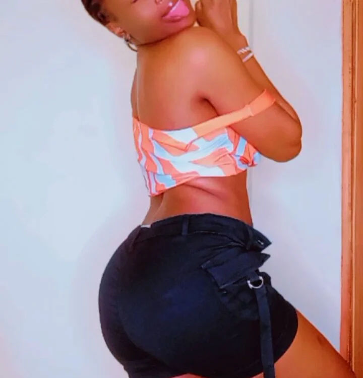 Chat +18 off-line de Pinky_shyee