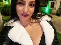 Tania_Monroe